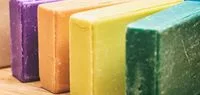 Les savons flovie aux huiles essentielles et aux plantes