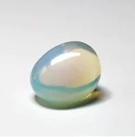 Opalite - Propriétés apaisantes et bénéfiques pour le bien-être